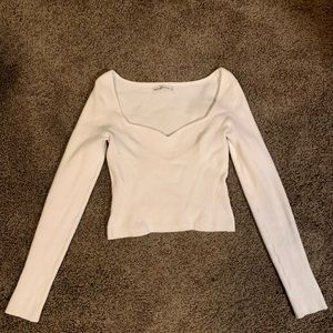 Abercrombie & Fitch white sweater, sweetheart neckline. Size S